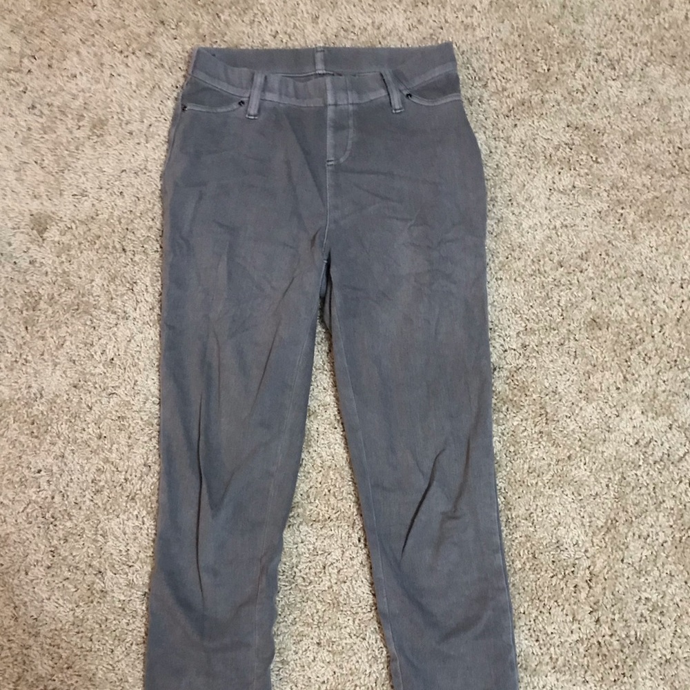 Women’s grey jeggings